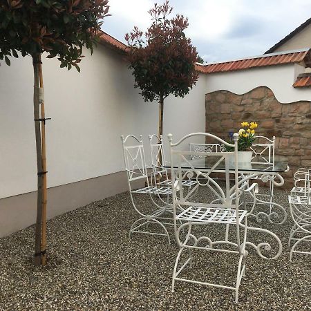 Christmann'S Cottage فايزينهايم ام بيرغ المظهر الخارجي الصورة